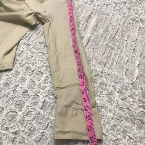 Cutter & Buck beige top  roll up sleeves button  up  collared Top size XS - Picture 8 of 8